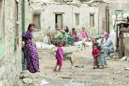 انخراط 3 ملايين طفل مصري من سكان العشوائيات في سوق العمل العشوائيات في مصر: بيئة تعمل على إعادة إنتاج الفقر والتخلف والاستغلال