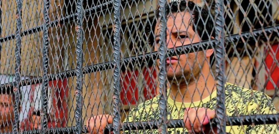 أطفال تحت المقصلة.. حدّ السيف وفرق الرصاص